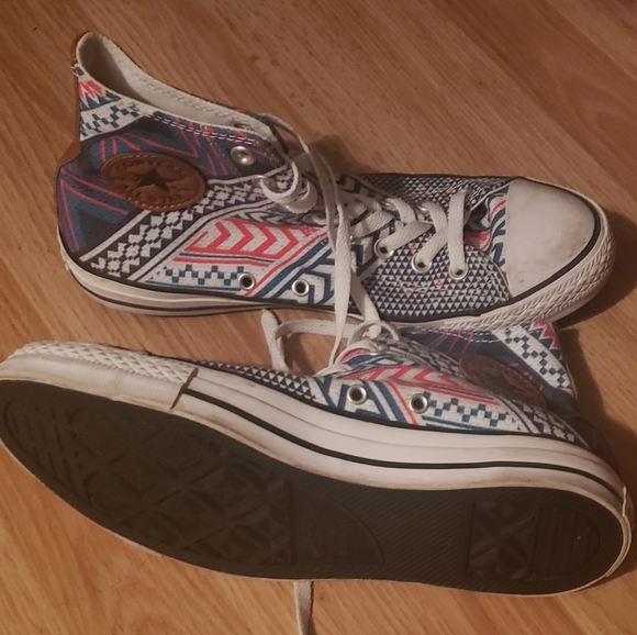 Converse All Stars Zig Zag Pattern W10 - Picture 1 of 11